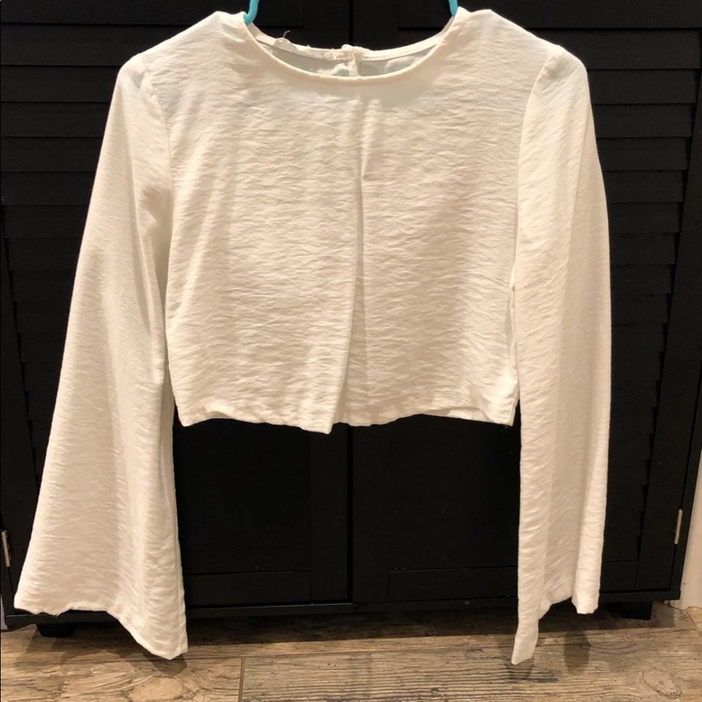Mango white long sleeve crop top